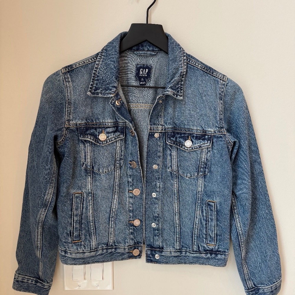 Girls Gap Denim Jacket size XL (12)